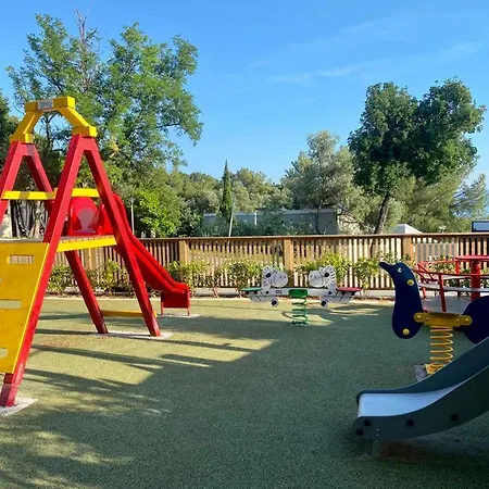 Üdülőpark Mobile Homes