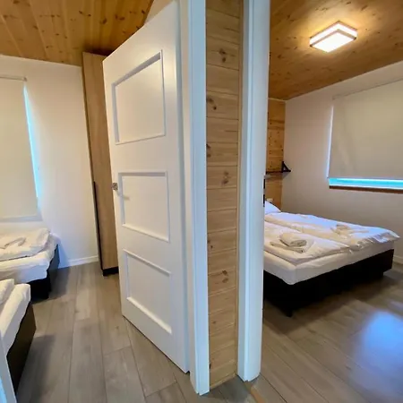 Mobile Homes 3*