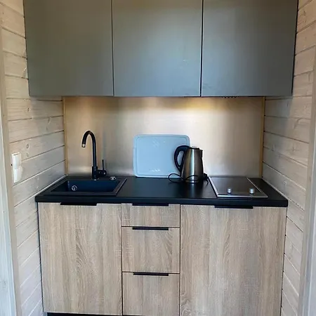 Mobile Homes 3*